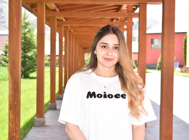 Mizhgona Gulomalieva