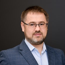 Dr Maksim Kulikov